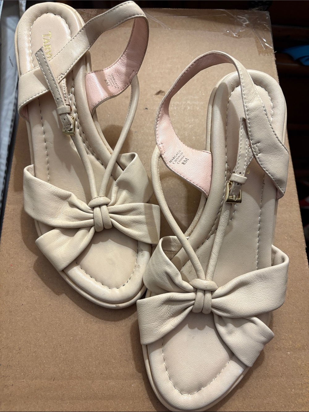Taryn Rose Ivory Bow Slingback Sandals